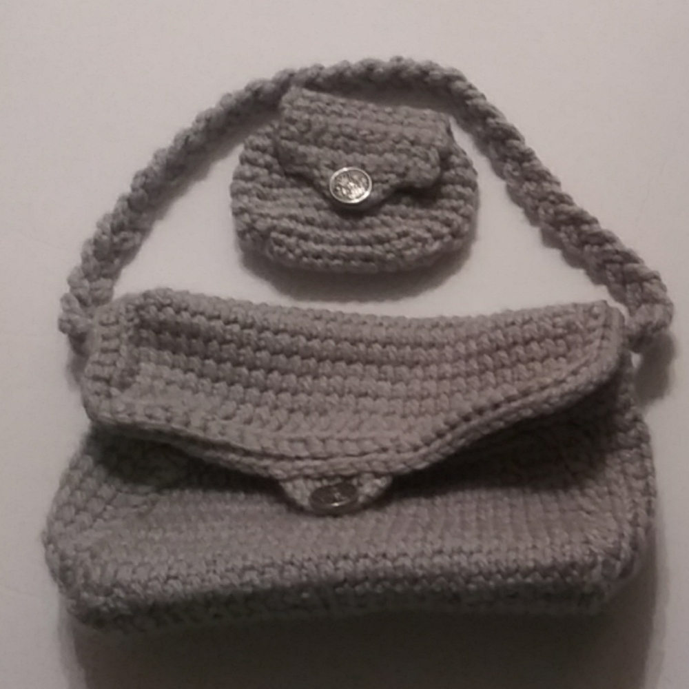 Hand knitted bag with matching coin purse